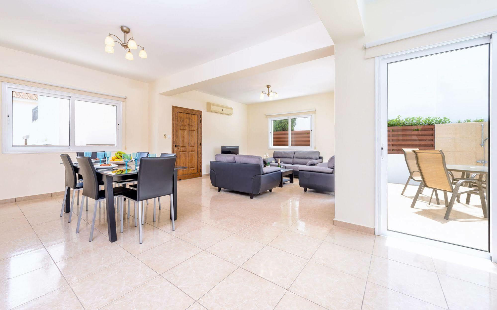 Zacharia Villas 普罗塔拉斯 外观 照片